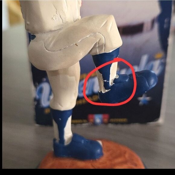 Los Angeles Dodgers 2006 Fernando Valenzuela Bobblehead - Picture 8 of 16